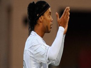 Ronaldinho'nun takımından ayrıldığı iddia edildi