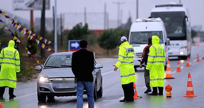 Yeni ehliyetlere deneyim şartı geliyor