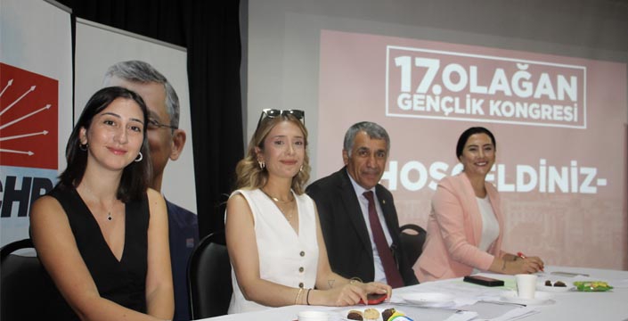 CHP Beyoğlu İlçe Gençlik Kollarının yeni başkanı Ceren Karaca...