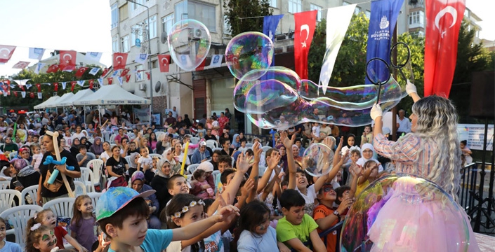 Mahalle şenlikleri tüm coşkusuyla devam ediyor